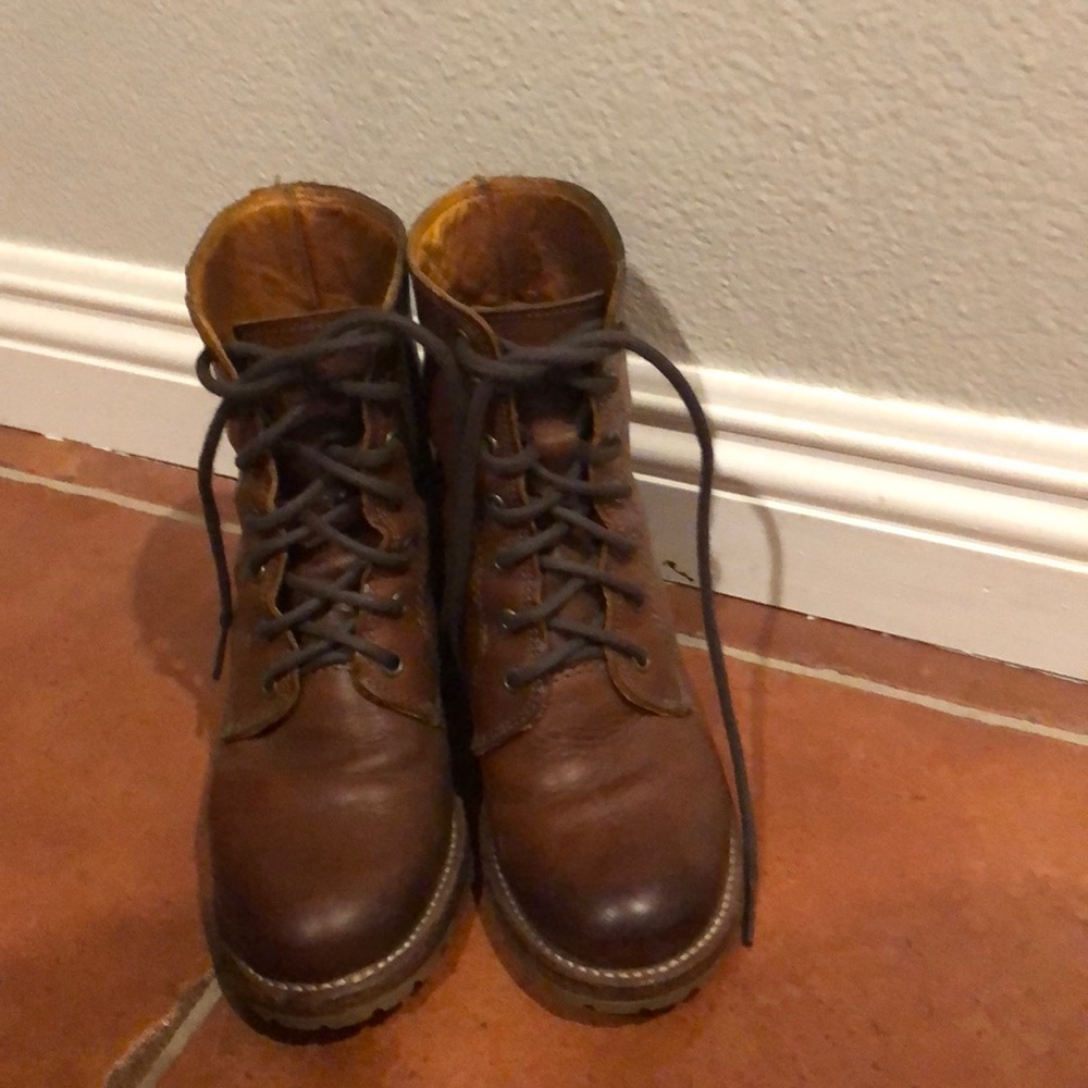 Frye Sabrina 5.5 congac